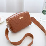 Women’s Fashion Casual Wave Pattern Shoulder Bag