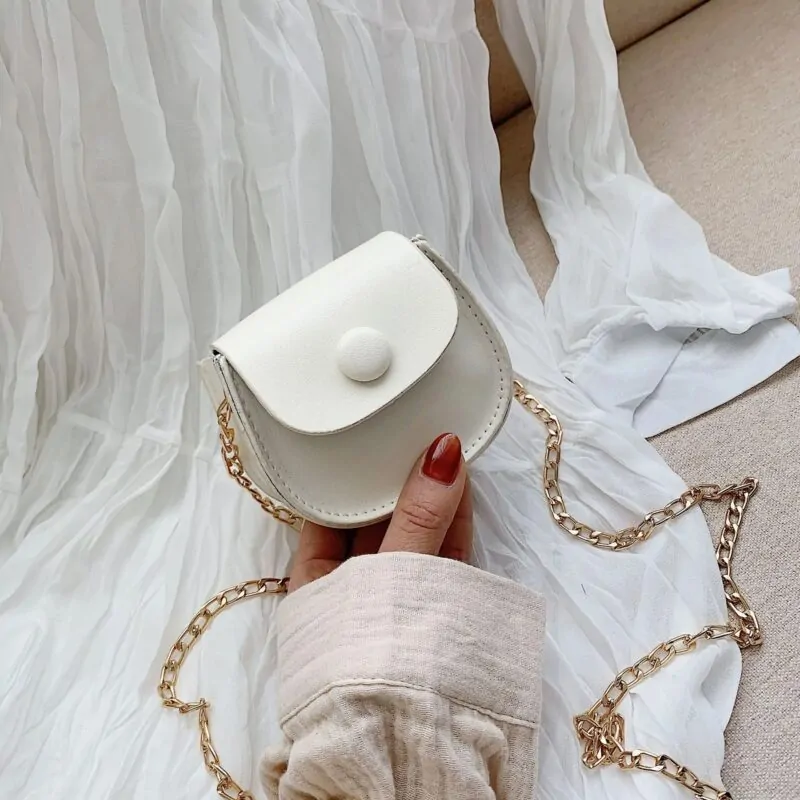 Summer Chain Crossbody Saddle Bag – Stylish & Chic